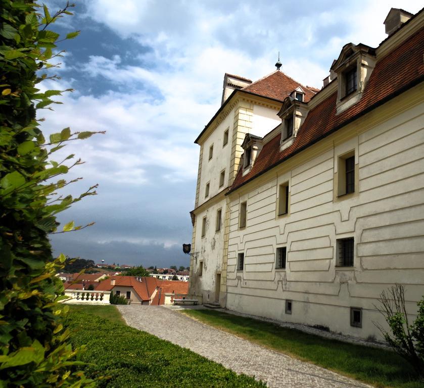 Hotel Hubertus Valtice Buitenkant foto